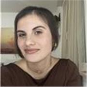 Diplomata in Ragioneria e Laureata in Scienze dell’educazione e Scienze Pedagogiche