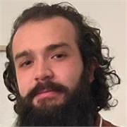 Professeur particulier donne des cours de soutien scolaire aux étudiants de la seconde à la terminale