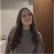 sono Martina una studentessa al terzo anno di università. Sono disponibile per aiuto compiti per la scuola elementare