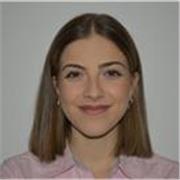 Doy clases de apoyo de forma presencial u online . Zona Pau 2, disponible martes y jueves. Especializada principalmente en matemáticas y física