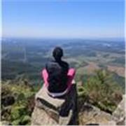 Aiuto i bambini ad apprendere le basi della lingua in modo interattivo, creando una solida base per il futuro.