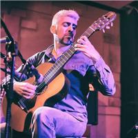 Profesor de guitarra clásica y moderna. online o presencial. todos los estilos