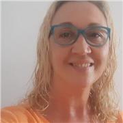 Dinámica, empatica y resolutiva. Clases a primaria, ESO y Bachiller