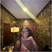 I am fluent in both English and French and can confidently help improve my students' language skills from beginner level!