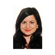 Soy profesora con experiencia internacional y una enseñanza práctica y cercana. Imparto clases a niños, adolescentes y adultos.