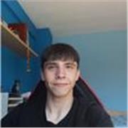 Joven estudiante universitario apto para enseñar a estudiantes de primaria, me especializó en lengua castellana y matemáticas 