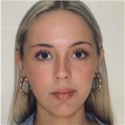 Etudiante à Sciences Po très à l'aise avec la langue et la littérature propose des cours de français pour tout élève.