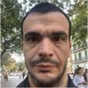 Profesor de Ciencias Sociales con buenas capacidades y aptitudes didácticas.
