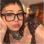 He hecho varios cursos enfocado en artes plásticas , además de apasiona el enseñar algo que me gusta mucho 