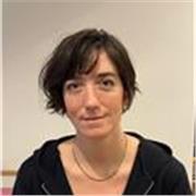 Professionnelle du design expérimentée donne cours d'art et de design en ligne depuis Paris pour tous niveaux.