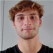 Étudiant en sciences du numérique et coach de tennis, j’apporte mon expérience pédagogique pour des cours de maths.