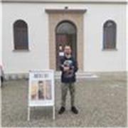 Impartisco lezioni di disegno. Non seguo i canoni classici perciò vi farò percorrere un percorso totalmente nuovo 💪🏼