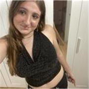 soy una persona joven que ha hecho desde pequeña música. disfruto mucho enseñando una pasión mia y sobretodo que aprendan jugando