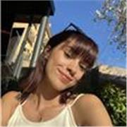 Laureata in Scienze Politiche offre ripetizioni di inglese. Ho il C1 e anni di esperienza nel tutoraggio.