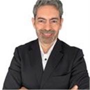 Autor del enfoque Integrativo de coaching y psicología basado en evidencias. Cualquier persona y profesional que quiera crecer.