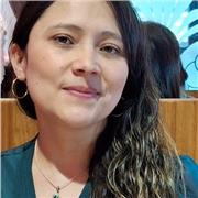 Administradora de empresas con especialización en marketing digital imparte clases presencial y online.