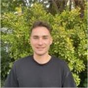 Nachhilfelehrer für Mathematik&Wirtschaft