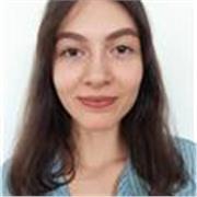 Profesora de español y literatura para primaria, secundaria y nivel universitario