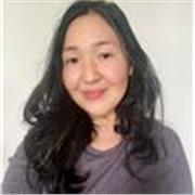 Professeure en marketing et communication numérique pour aider à comprendre ce monde qui change si vite.