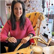 Sport - Tutorin, die Kindern hilft richtig zu atmen. Mehr Konzentration, Ruhe & besseren Schlaf