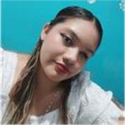 Licenciada en Administración, con experiencia docente en bachillerato