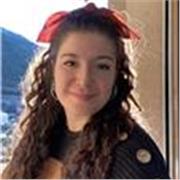 Profesora de inglés, castellano y catalán online. Con dos años de experiencia dando clase a alumnos de entre 3 y 18 años