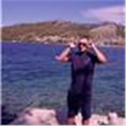 Sono uno ragazzo che lavora e sono in gara per tanti concorsi ☺️