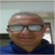 Cerchi un insegnate aperto e disponibile? Lo hai trovato!