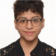 Profesora de Lengua Castellana imparte clases a alumnos de secundaria y bachillerato