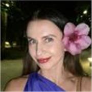 I offer private, tailor-made, in-home yoga sessions to help each unique client feel better in their body and their mind.
Master of everyday life
