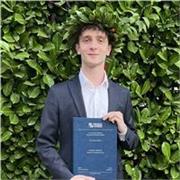 Dottore in Interpretariato e Traduzione offre ripetizioni di lingua inglese