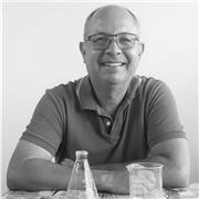 Profesor titulado universitario con más de 25 años de experiencia en el área de la química de bachillerato y universitario