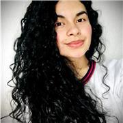 Profesional en la rama administrativa contable con experiencia en manejo de cifras numéricas y diferentes operaciones matemáticas.