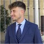 Educador en un centro de educación especial, me gusta mucho impartir clases y las matemáticas se me dan muy bien desde pequeño.