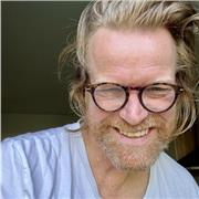 Mathe für alle bis zum Abi! Auch Studenten in Finanzmathematik und Mathematik “Allgemeine Grundlagen”.
Gerne auch D, E und Geo