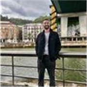 Soy Italiano, me encantaría transmitir mi conocimientos de C1 de español y B2 de inglés. 