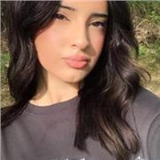 Engagierte Schülerin bietet kreative englisch Nachhilfe