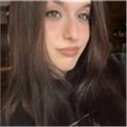 Estudiante responsable y buena con los niños. Busco la mejor forma de enseñar a los peques para que disfruten aprender.