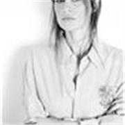 profesora de Moda con experienca in mas de 10 anos en production de alta moda Y turismo , ademas de idioma ITALIANO