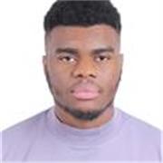 Professeur à domicile aide les élèves du primaire et du secondaire avec des cours de soutien scolaire