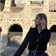 Ciao! Mi chiamo Emma,sono una studentessa al terzo anno di Giurisprudenza e mi metto a disposizione per aiuto compiti!