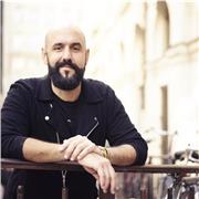 Prof de langues tout-terrain drôle & créa!