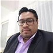 Profesor de Derecho, especialidad en Derecho administrativo