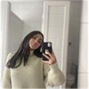 Hola! Soy alyssa una joven de 18 años con ganas de ayudar a los niños con las mates o con lo que necesiten !!