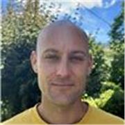 Profesor online de biología con amplia experiencia, más de 10 años formando alumnos de todas las edades de manera práctica y clara