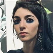 Profesora de pintura licenciada en bellas (UB) y con un máster en investigación en arte y creación con 11 años de experiencia.