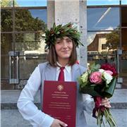 Laureata triennale in matematica all'Università di Pisa offre ripetizioni a studenti di scuole medie e superiori