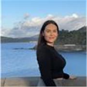Profesora titulada en Educación Infantil y terminando Educación primaria.