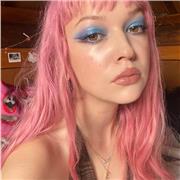 Holding private lessons in fashion design and illustration