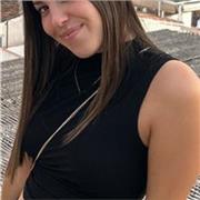 Me defino como responsable y cercana, y quiero dar clases de apoyo y refuerzo a niños de Educación Primaria.